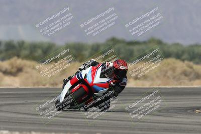 media/Oct-13-2025-Moto Forza (Mon) [[a66d839500]]/2-A Group/Session 3 (Turn 16)/